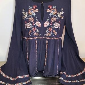 American Eagle Outffiterrs bohemian style top